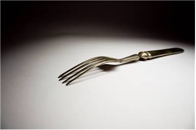 who invented the knife and fork